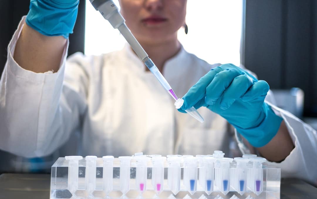Weight Loss Clinic | Retatrutide Injections Los Angeles: Clinical Trials, How It Works & Comparison With Semaglutide and Tirzepatide Laboratory scientist representing clinical research into investigational medicines such as retatrutide
